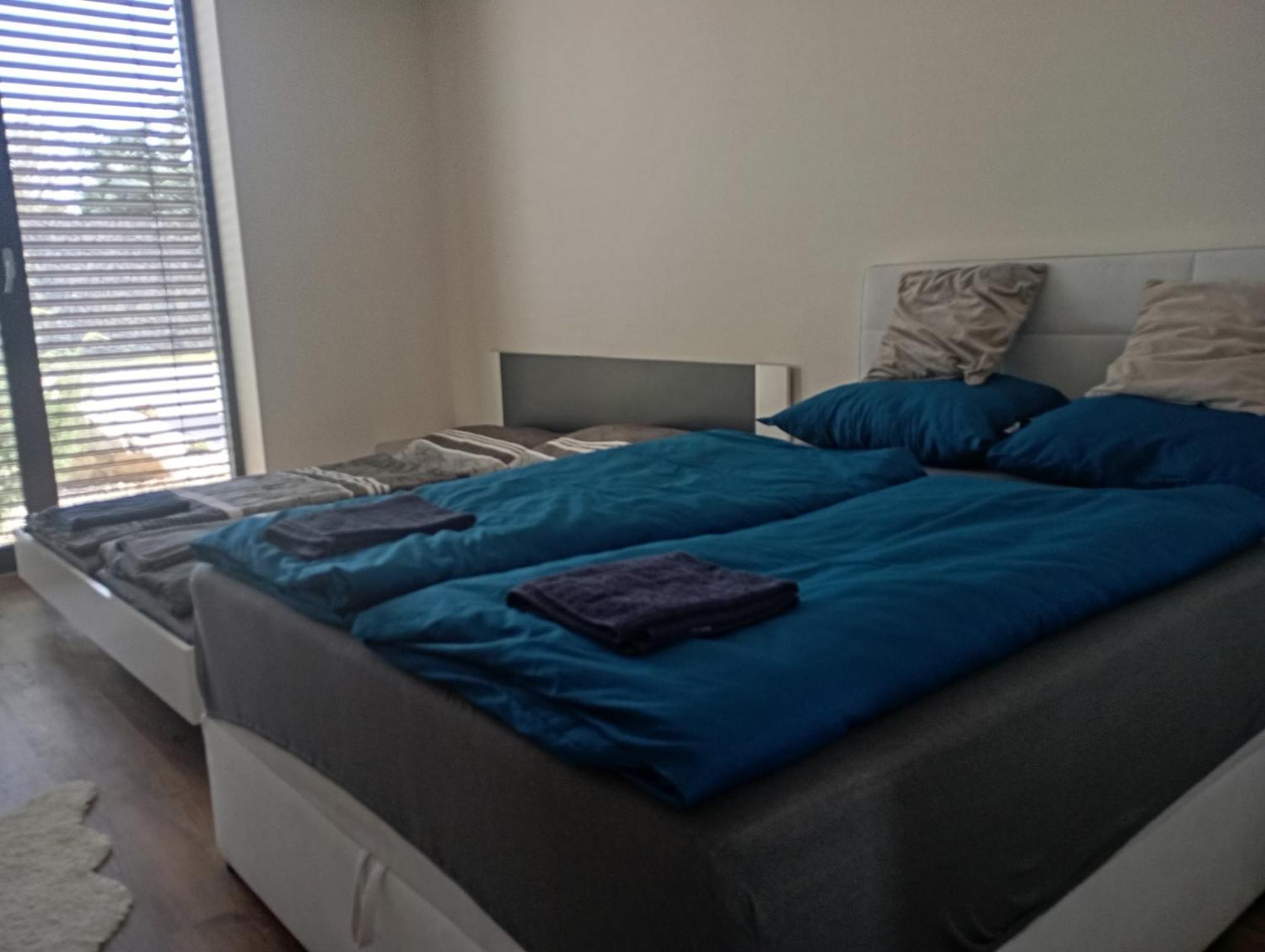 Moderni Pokoj S Parkovanim Zdarma Brno Esterno foto